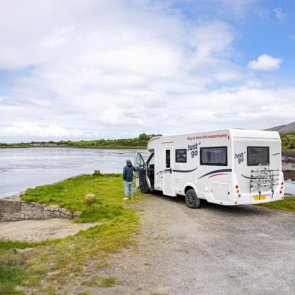 Motorhome manufacturers' warranties by brand at RV Super Centre